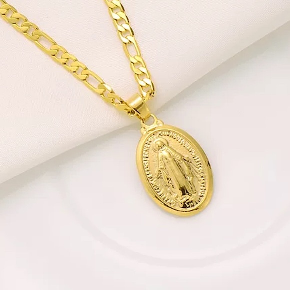 Women’s Goddess Portrait Pendant - Picture 1 of 8